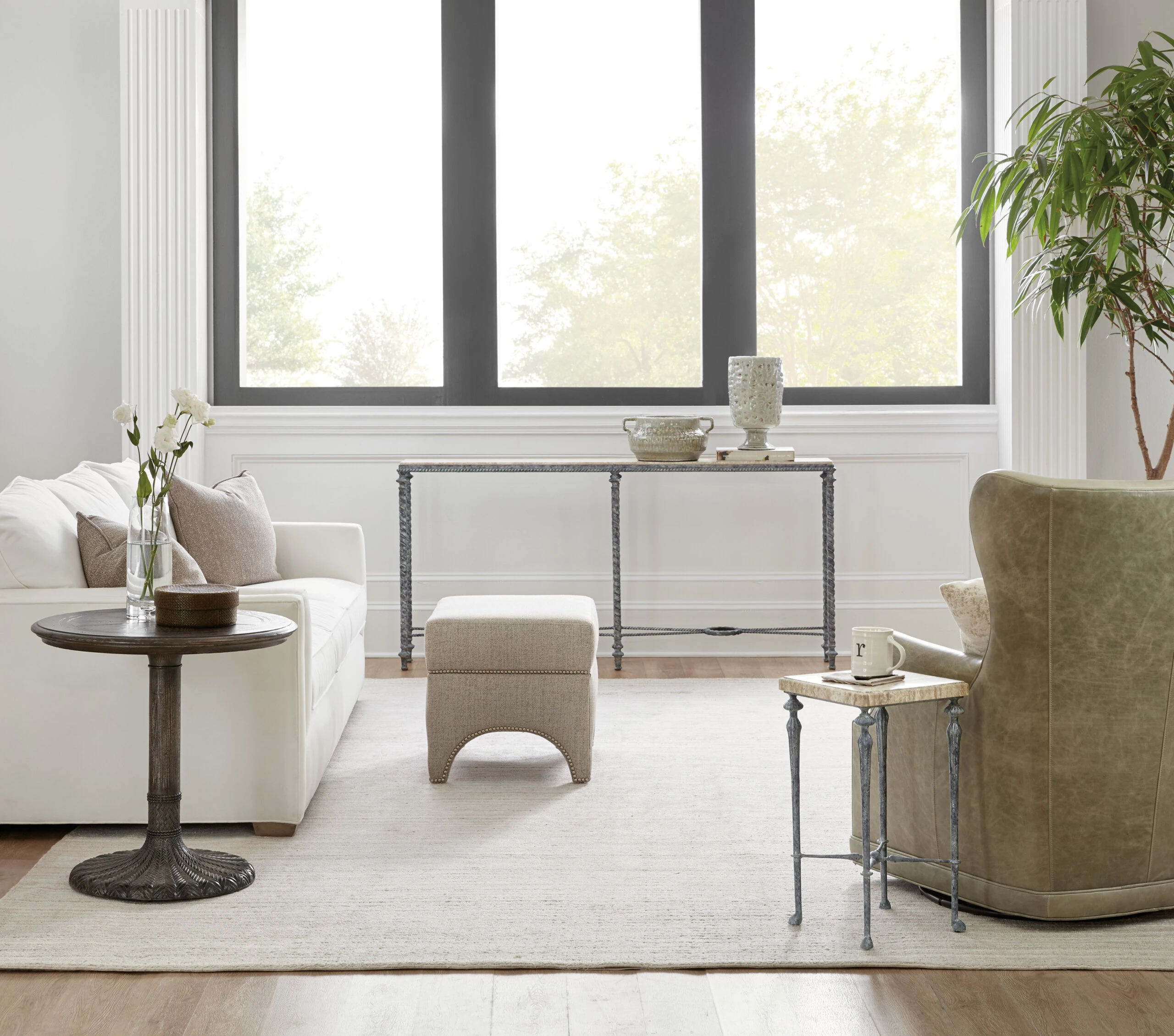 Traditions Side Table Chairside Tables Hooker Furniture 12 Traditions Side Table Chairside Tables Hooker Furniture 12