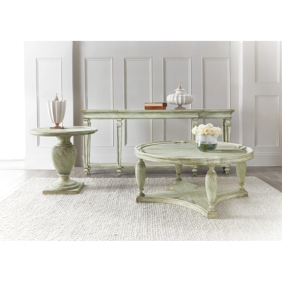 Traditions Round Cocktail Table Cocktail & Coffee Tables Hooker Furniture 9
