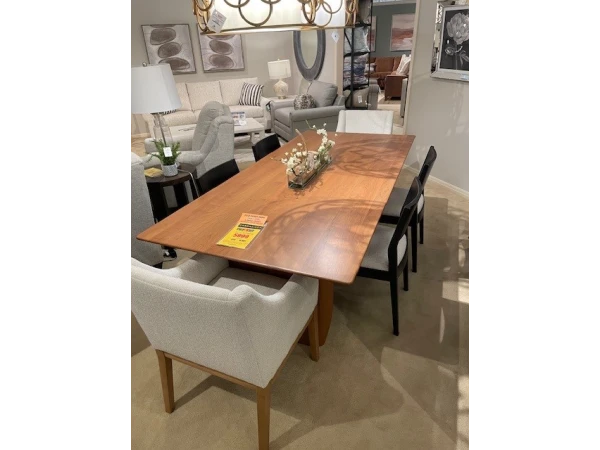 Bassett Benchmade Dresden Dining Table and Six Chairs Clearance Bassett
