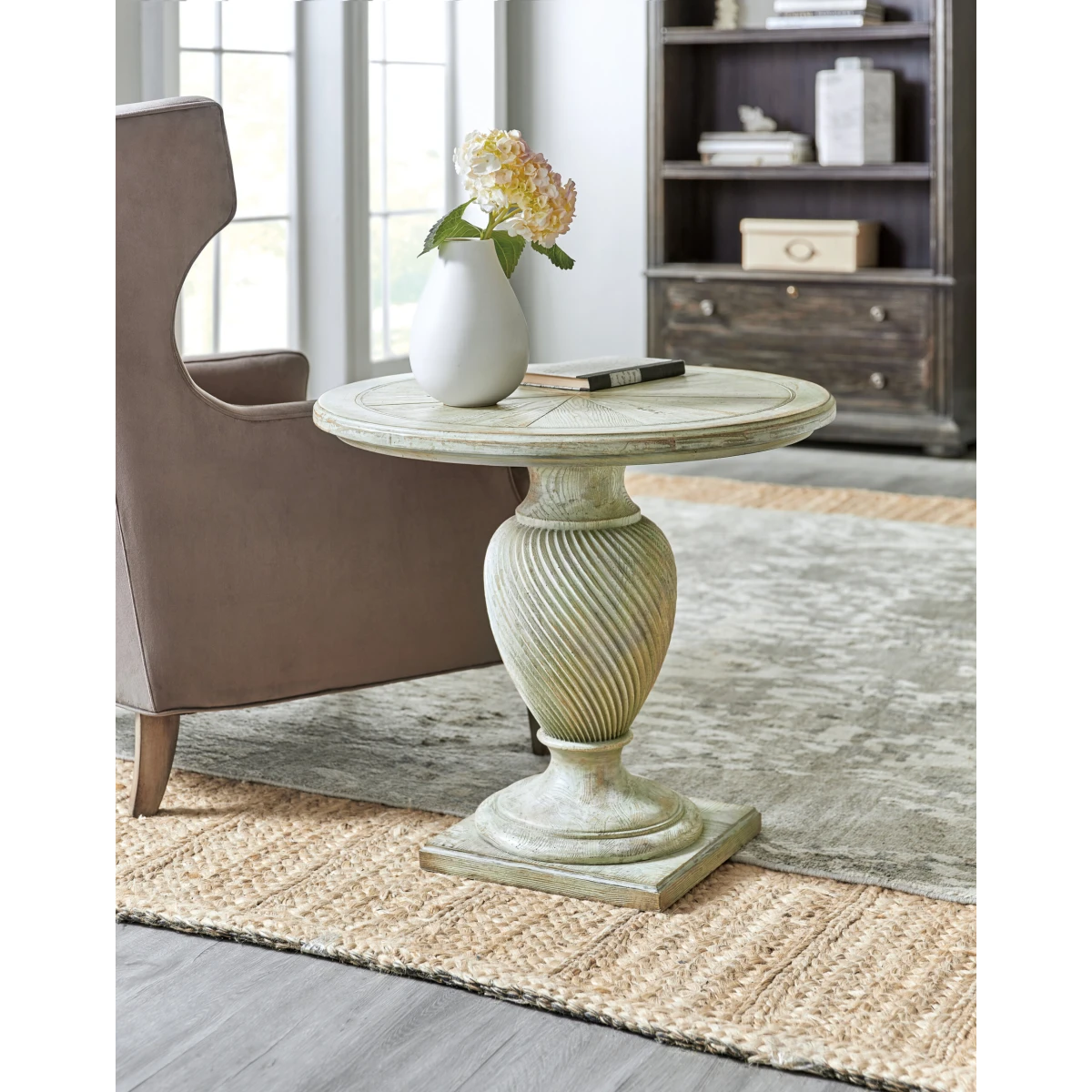Traditions Round End Table End Tables Hooker Furniture 8