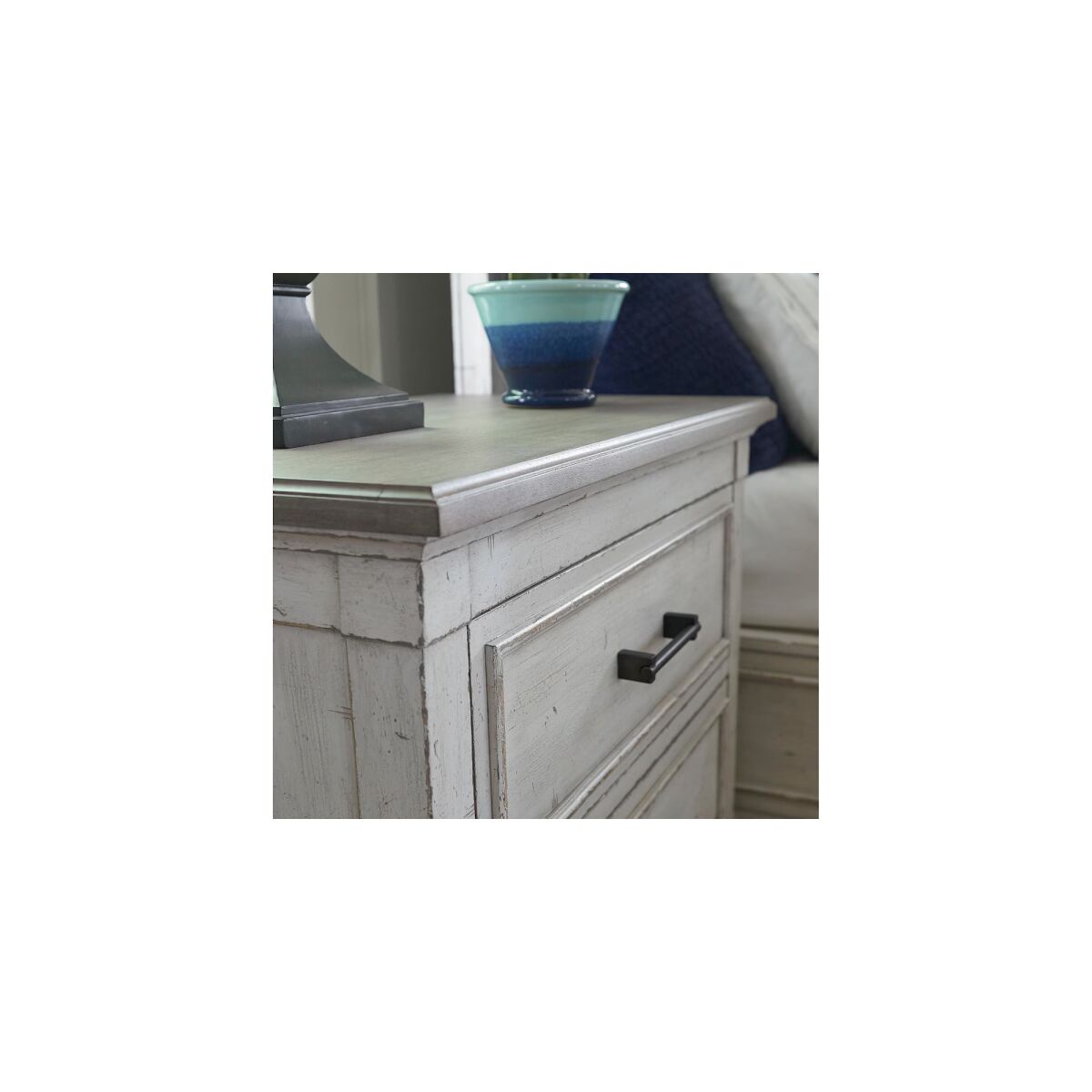 Bassett Bella Nightstand Nightstands Bassett 7