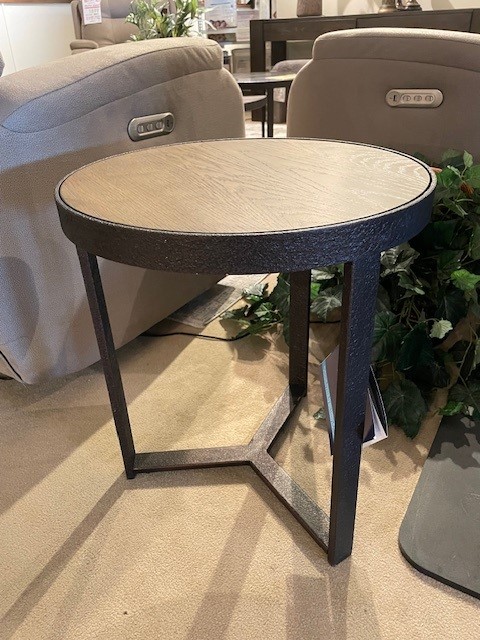 Flexsteel Carmen Short Bunching Table