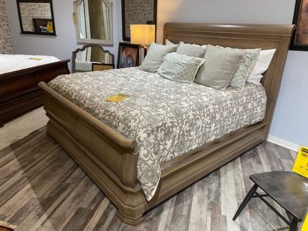 Universal Reprise King Sleigh Bed in Driftwood - Image 2