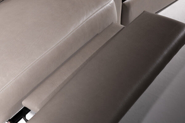 American Leather Telluride Customizable Sectional - Image 5