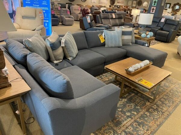 Bassett Blake 5-Piece Sectional - Image 2