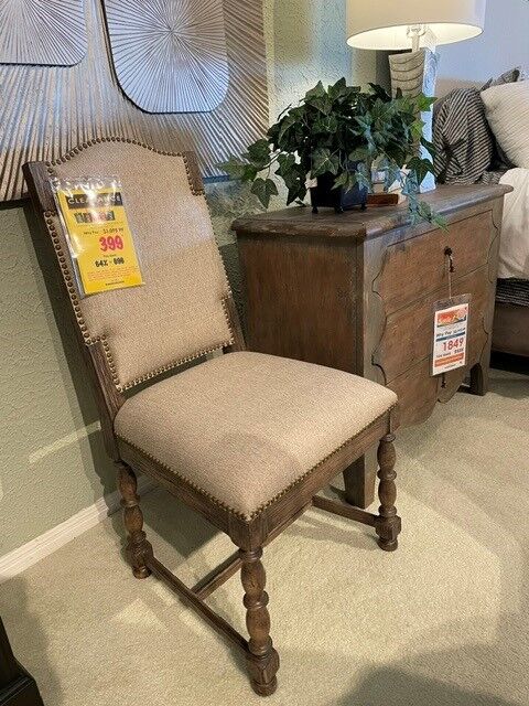 Hooker Furniture LaGrange Kruschel Side Chair